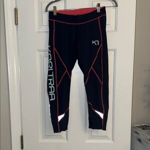 Kari Traa Women's Navy Leggings with Coral and White Details